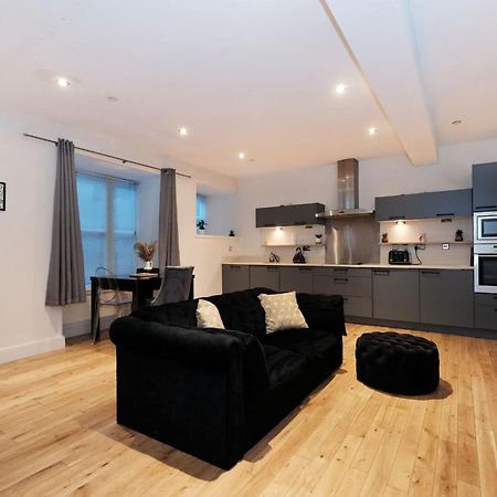 One Of A Kind Historic 3 Bedroom Apartment Aberdeen Exteriör bild