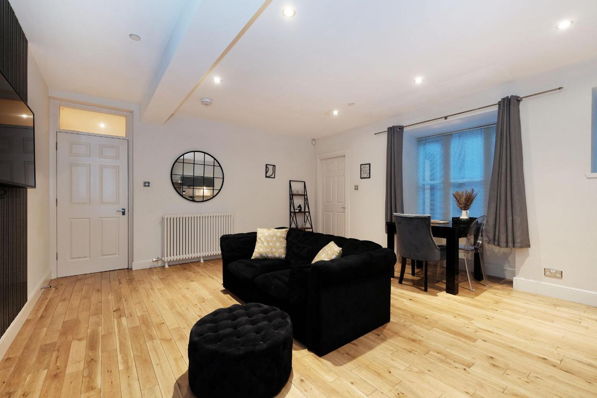 One Of A Kind Historic 3 Bedroom Apartment Aberdeen Exteriör bild