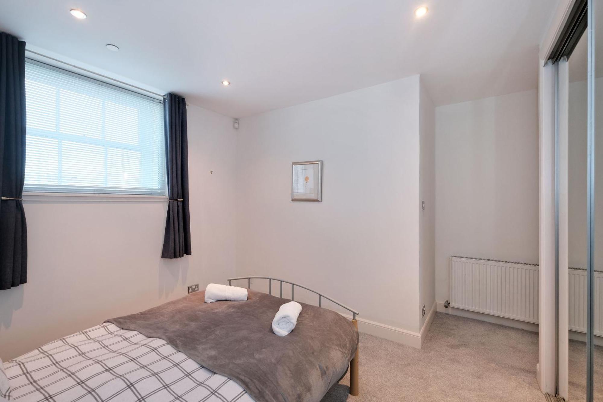 One Of A Kind Historic 3 Bedroom Apartment Aberdeen Exteriör bild
